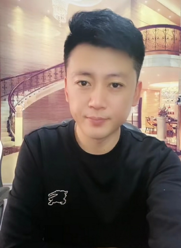 屋顶拾荒人的第三张照片--上饶相亲服务中心