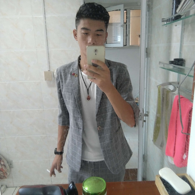 会淹死的鱼的第一张照片--上饶相亲服务中心