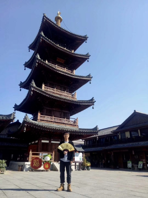 流浪共和的第一张照片--上饶相亲服务中心