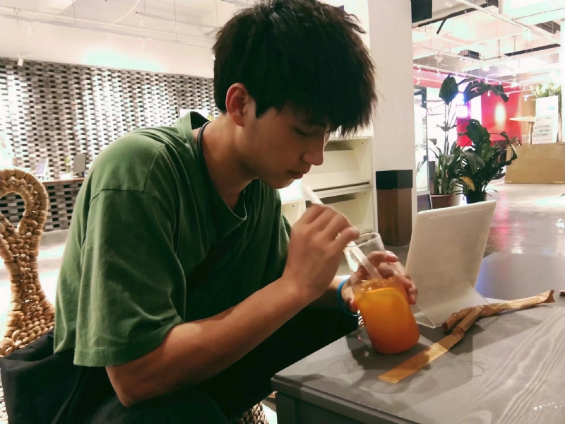 一花一世界的第二张照片--上饶相亲服务中心