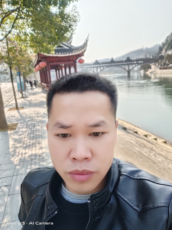 啊锦的第一张照片--上饶相亲服务中心