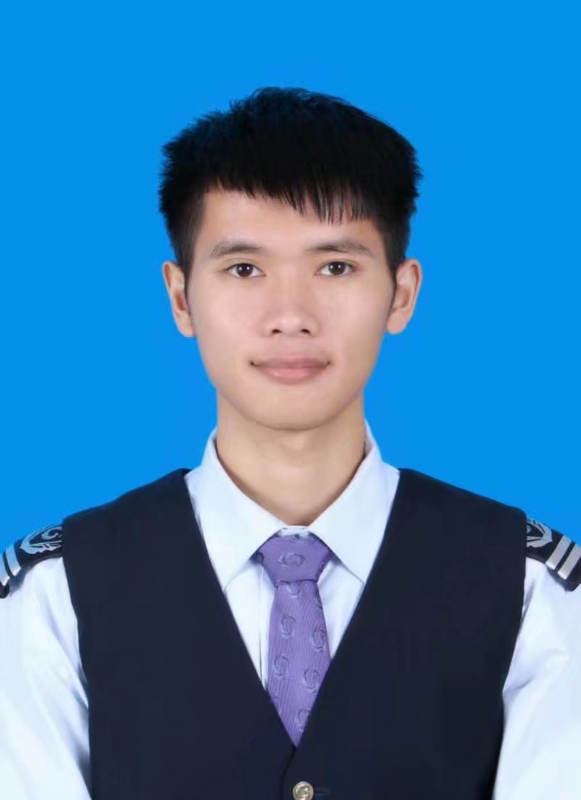 一头奔跑的熊的第一张照片--上饶相亲服务中心