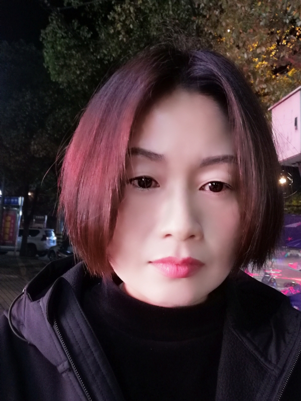 风中百合的第一张照片--上饶相亲服务中心