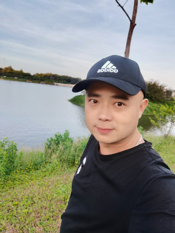 石头哥的第一张照片--上饶相亲服务中心