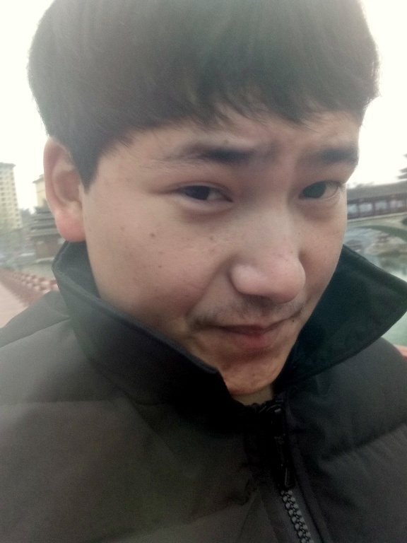 侗族青年作家超超的第二张照片--上饶相亲服务中心