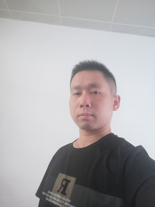 孤独的狼的第一张照片--上饶相亲服务中心