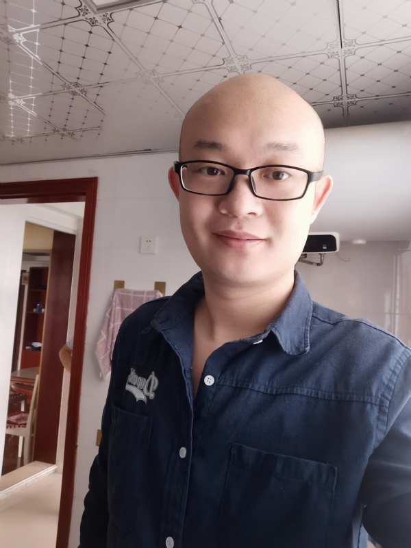 凝望远方的第一张照片--上饶相亲服务中心