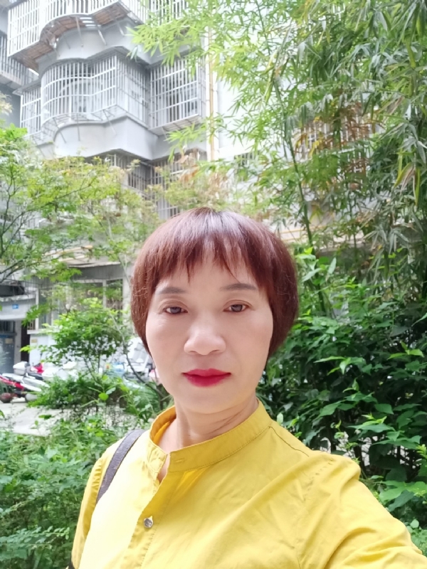 小瓶子的第二张照片--上饶相亲服务中心