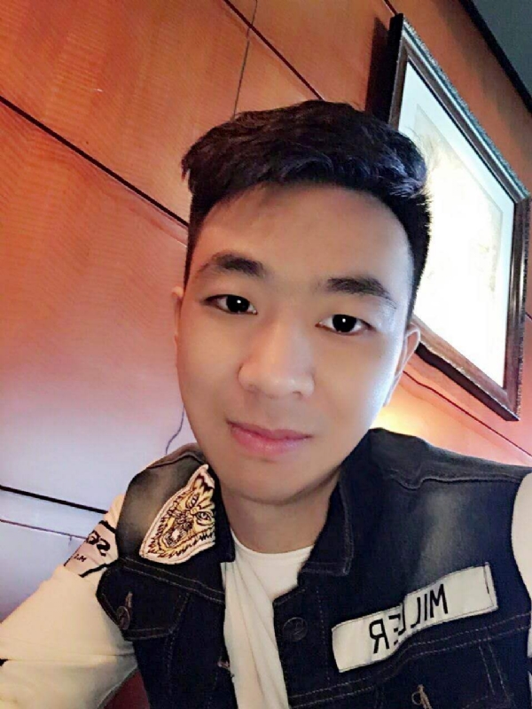 滞后的微笑的第三张照片--上饶相亲服务中心