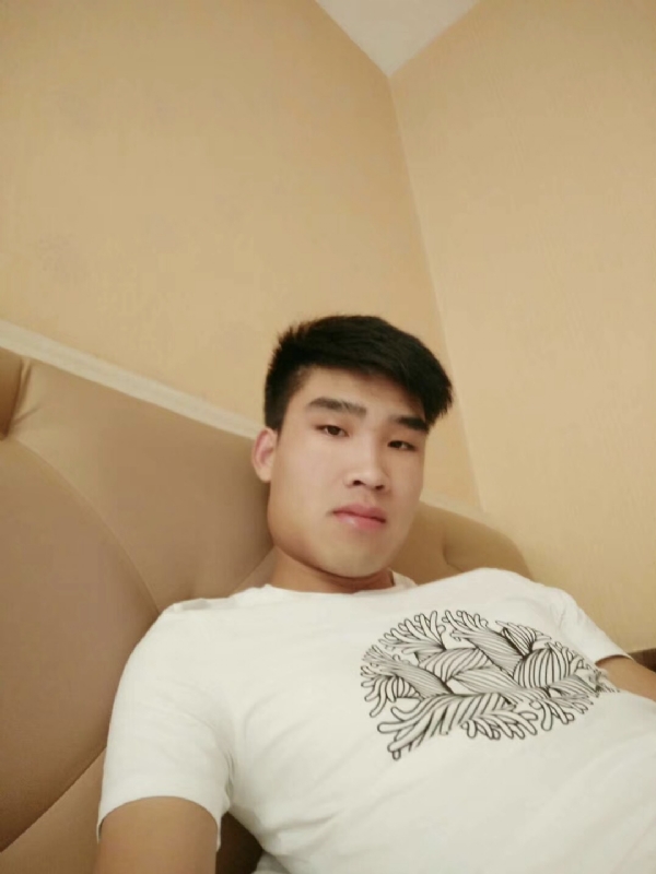 谁不曾孤单上路的第一张照片--上饶相亲服务中心