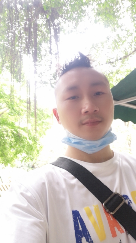 守望幸福的第一张照片--上饶相亲服务中心