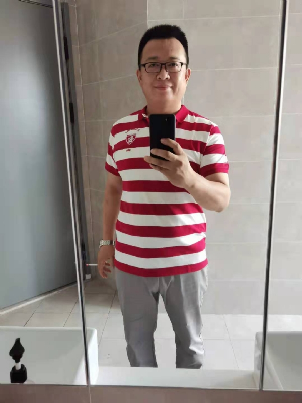 行走的打桩机的第二张照片--上饶相亲服务中心