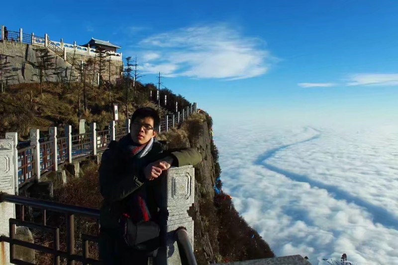 咫尺天涯的第一张照片--上饶相亲服务中心