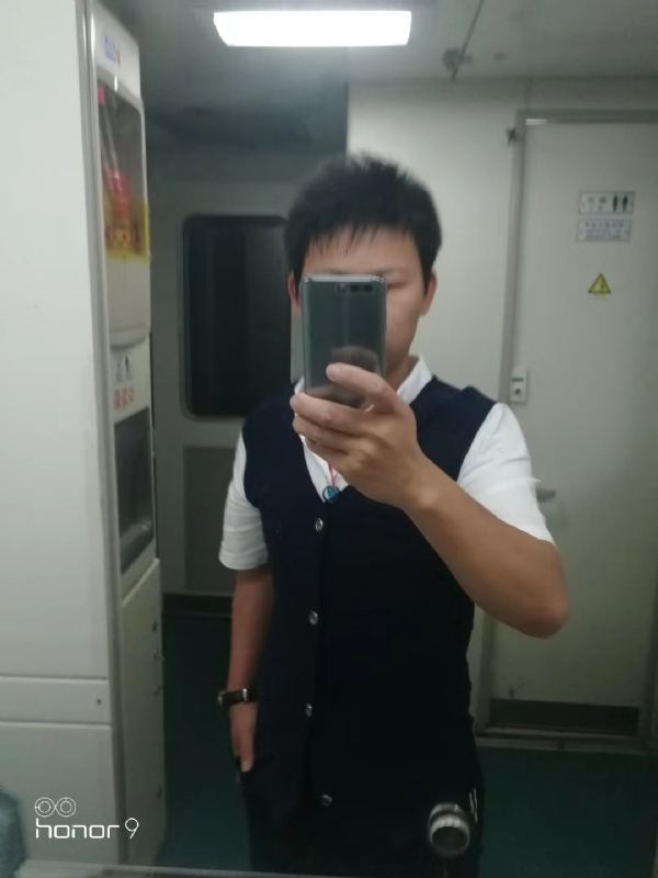 阳光下de幸福的第一张照片--上饶相亲服务中心