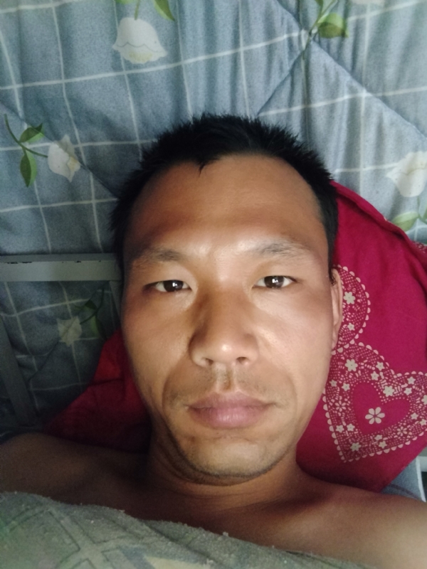 弘扬的第一张照片--上饶相亲服务中心