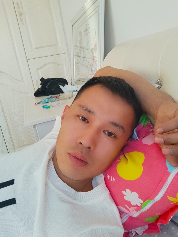 一个人的第一张照片--上饶相亲服务中心