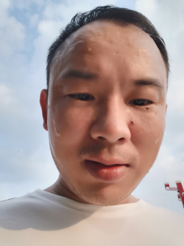 唐老鸭的第一张照片--上饶相亲服务中心