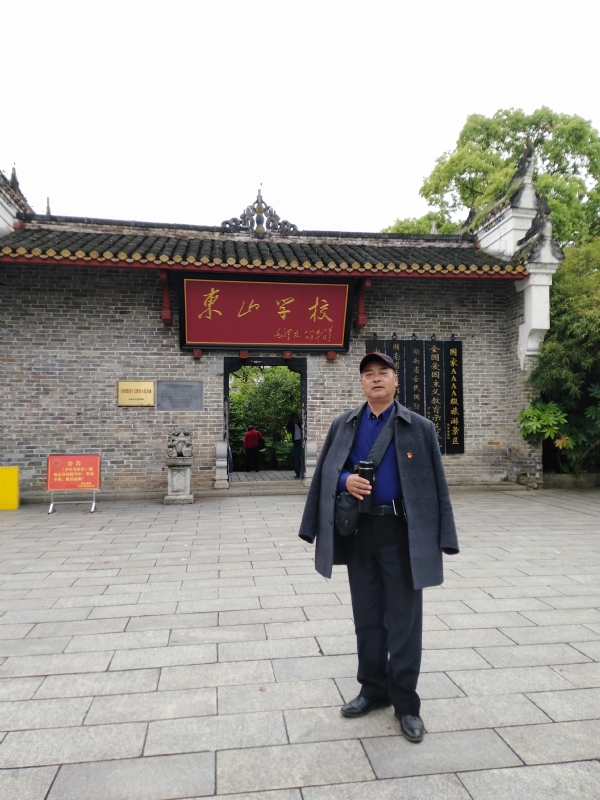 孤独的老帅的第二张照片--上饶相亲服务中心