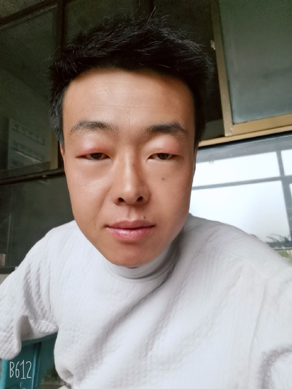 缺爱80后的第一张照片--上饶相亲服务中心