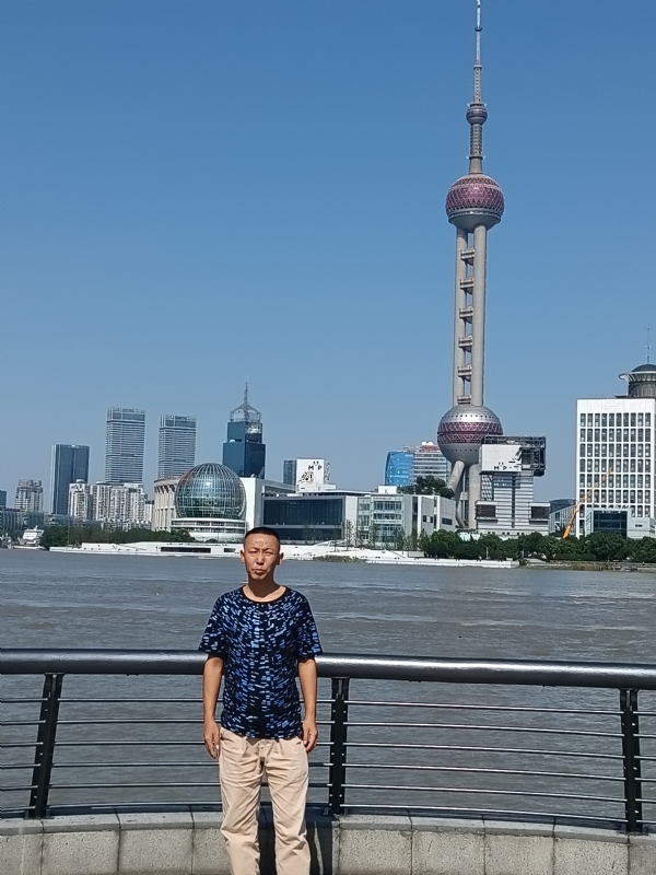 伪装浪漫的第一张照片--上饶相亲服务中心