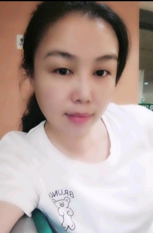 淡淡的云的第二张照片--上饶相亲服务中心