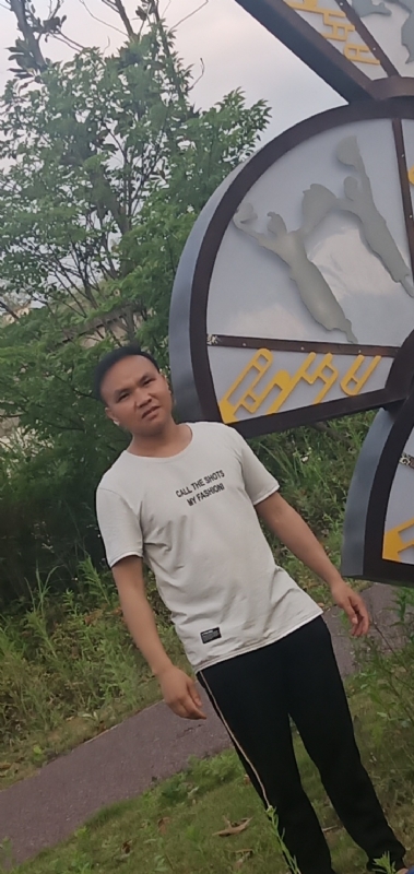 愉快的阳光的第一张照片--上饶相亲服务中心