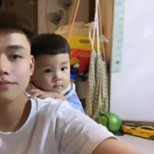 嘻嘻嘻的第一张照片--上饶相亲服务中心