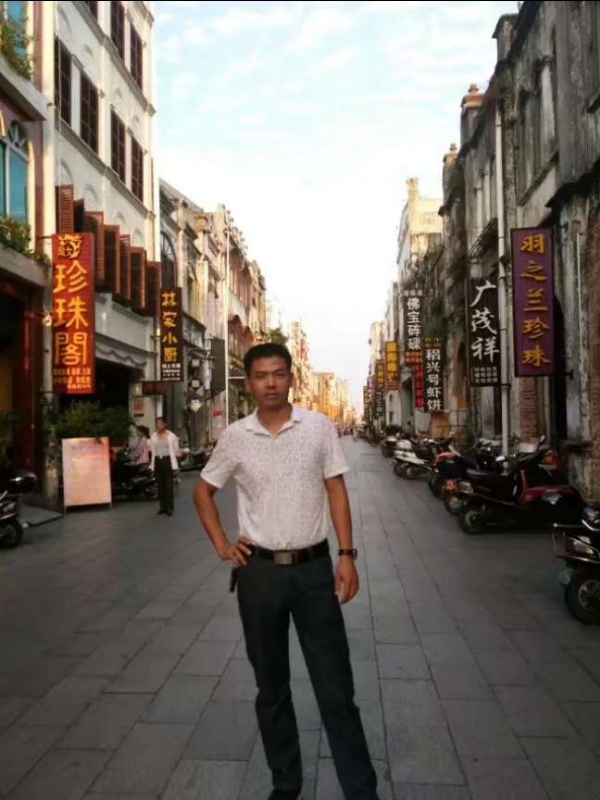 爱生活爱健康的第一张照片--上饶相亲服务中心