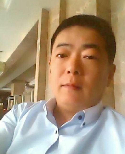 落叶随风的第一张照片--上饶相亲服务中心