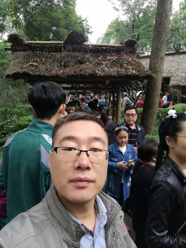 撑起一片天的第一张照片--上饶相亲服务中心