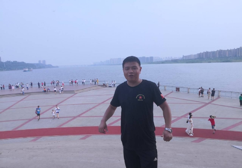 曾经心疼的我的第一张照片--上饶相亲服务中心