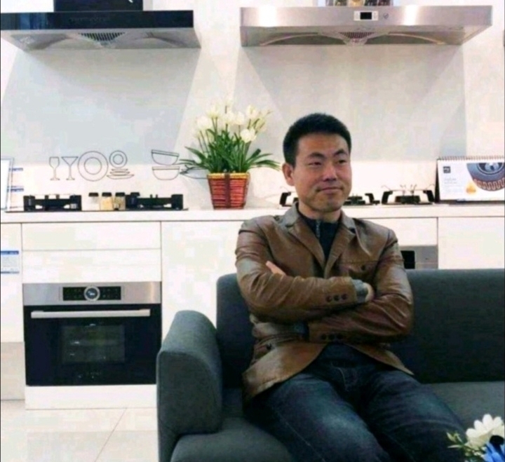 奋斗的执着的第一张照片--上饶相亲服务中心