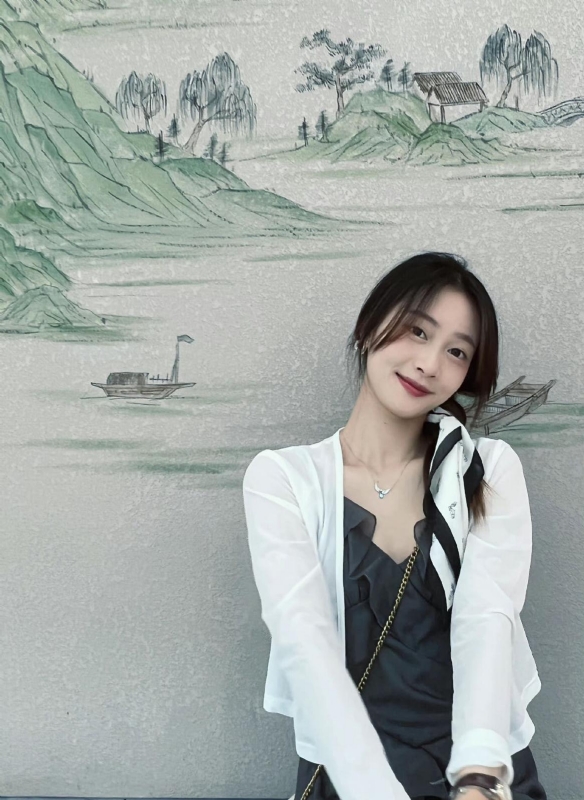 小趴菜的第一张照片--上饶相亲服务中心