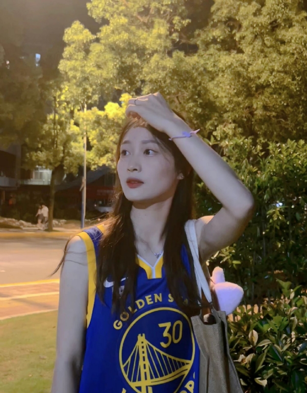 小趴菜的第三张照片--上饶相亲服务中心