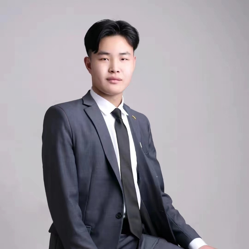 孤独的狼的第一张照片--上饶相亲服务中心