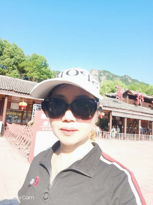 山百合的第一张照片--上饶相亲服务中心