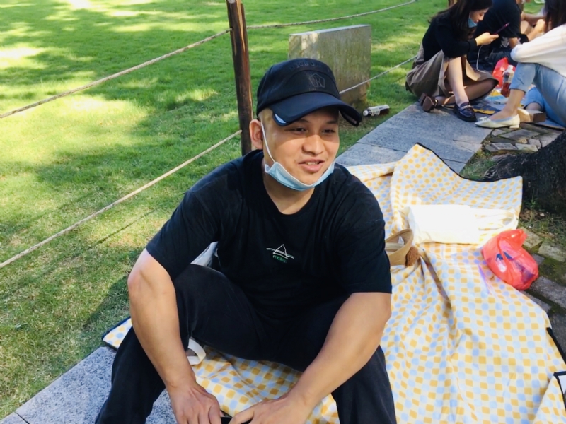 好大一颗石头的第一张照片--上饶相亲服务中心