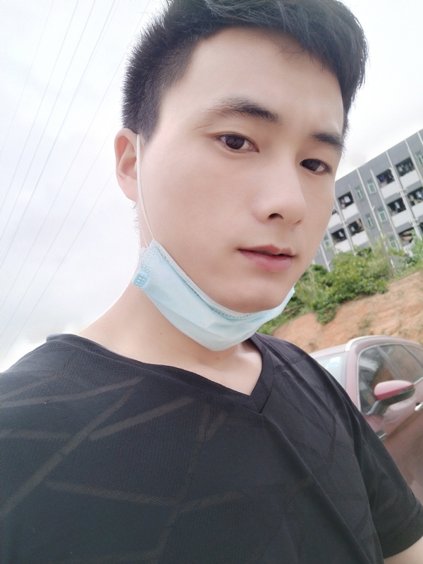 何凡的第二张照片--上饶相亲服务中心