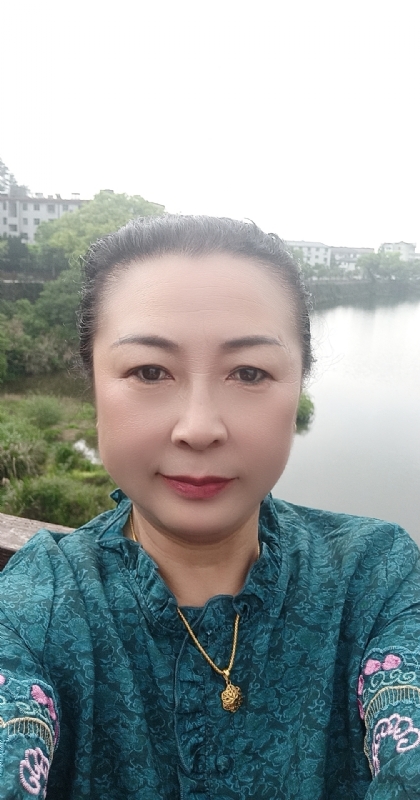 雨中情的第一张照片--上饶相亲服务中心