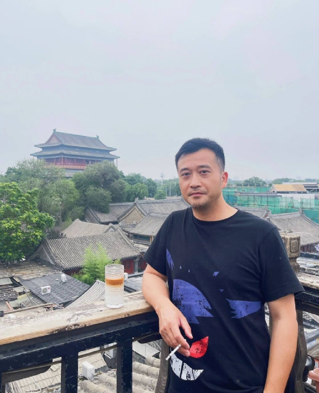 生而为人的第二张照片--上饶相亲服务中心