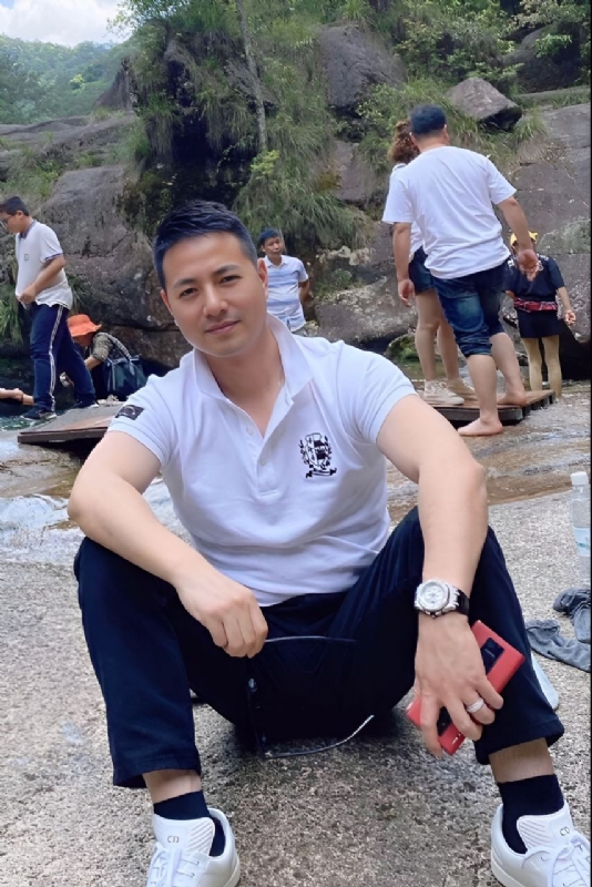 勿忘初心的第三张照片--上饶相亲服务中心