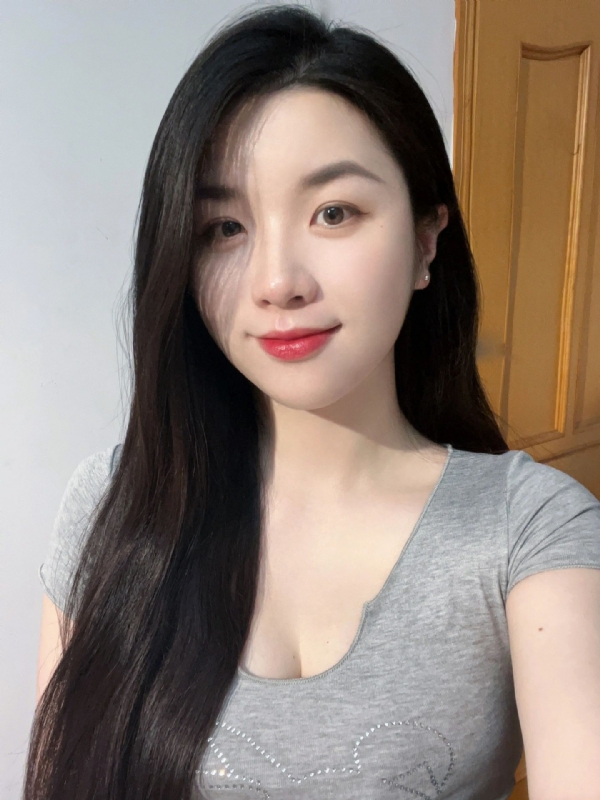 乔乔在寻爱的第一张照片--上饶相亲服务中心