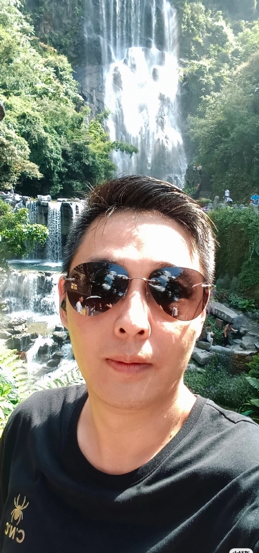 小小帅哥的第一张照片--上饶相亲服务中心