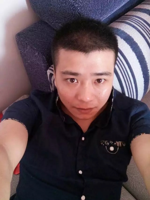 漫步的面包的第一张照片--上饶相亲服务中心