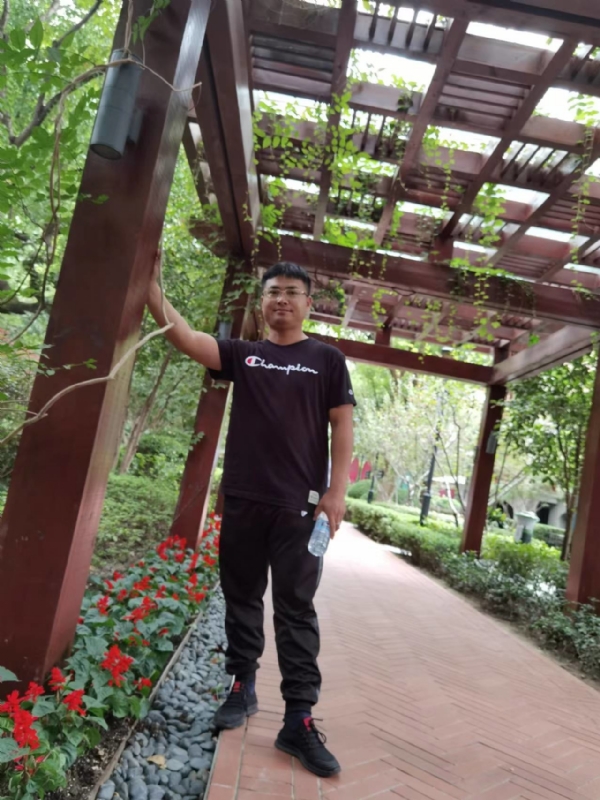 会飞的鱼的第二张照片--上饶相亲服务中心