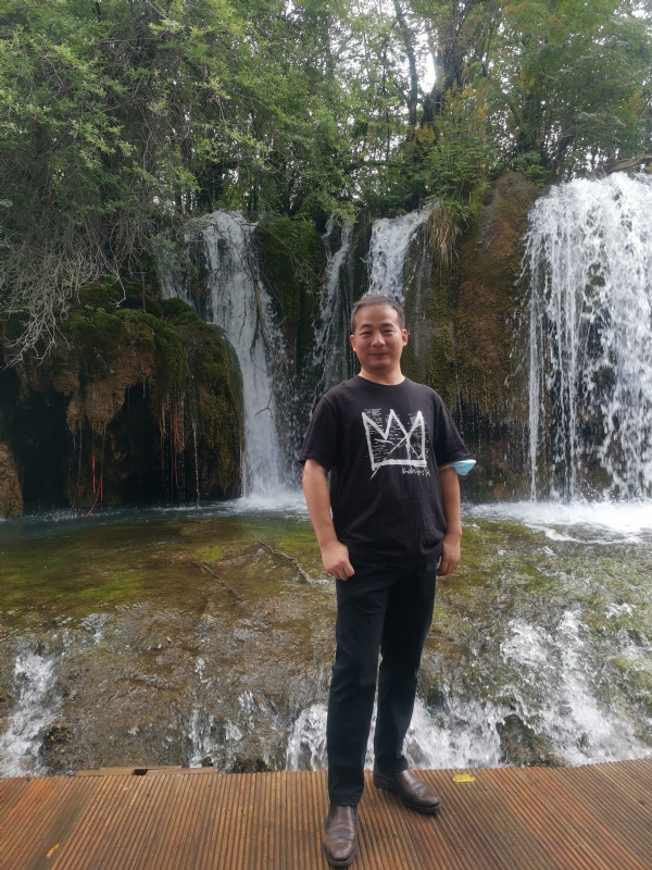 任君君的第一张照片--上饶相亲服务中心