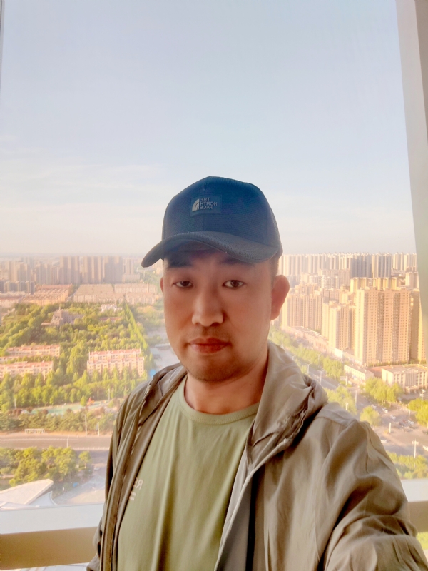 勇攀高峰的第一张照片--上饶相亲服务中心