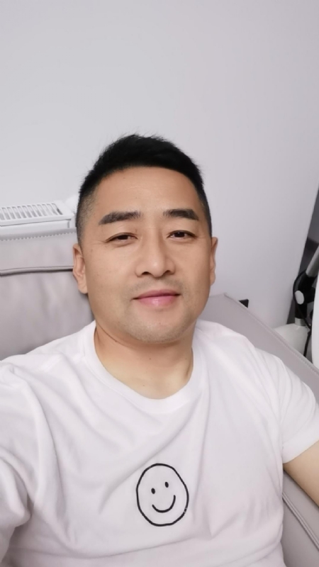 向阳而生的第一张照片--上饶相亲服务中心