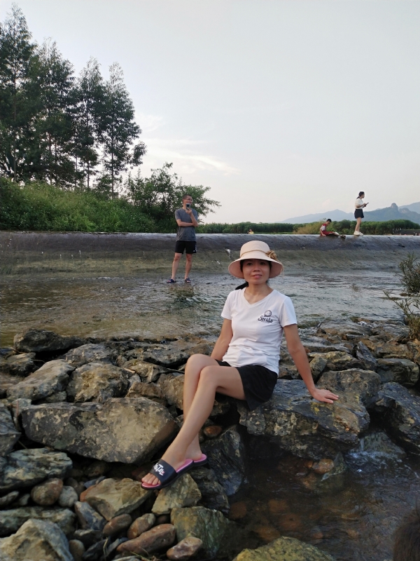 雪儿的第一张照片--上饶相亲服务中心