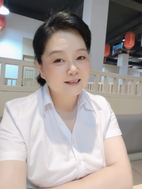 丁姐爱生活的第一张照片--上饶相亲服务中心